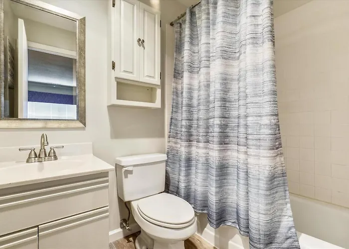 Harbour Island 403l Apartment