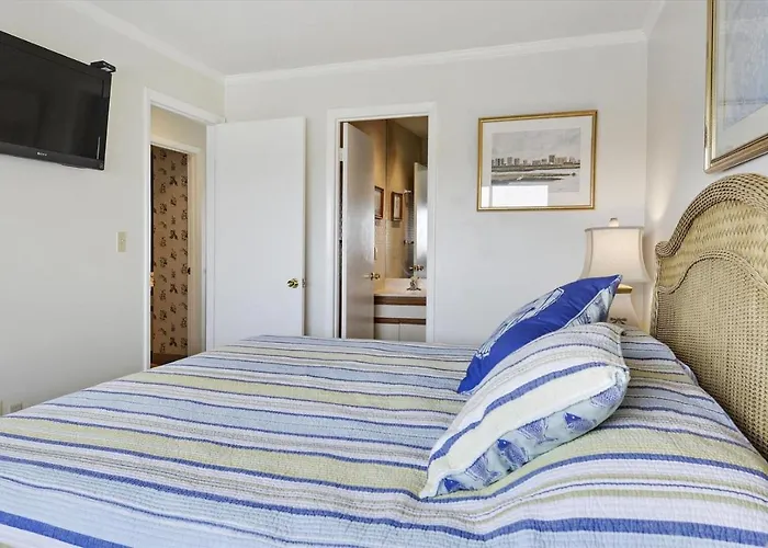 Apartment Harbour Island 403l *