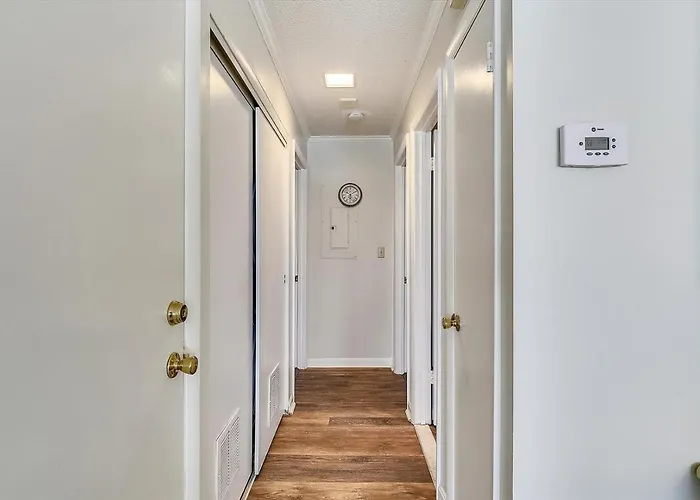 Harbour Island 403l Apartment